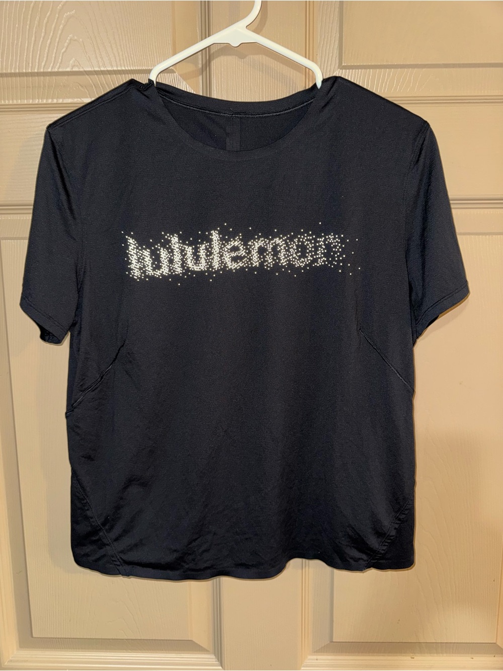 Lululemon Ultralight Reflective Running T-Shirt - Estimated size 8 (W3GZFS)